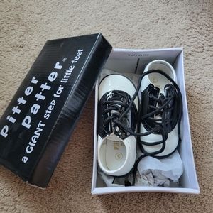 Black & White Oxford Saddle Shoes